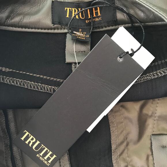 90s Y2K Truth Faux Leather Mini Skirt Green Academia Festival Western Army Olive - Picture 5 of 9